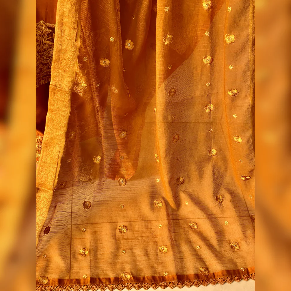 Coppor Honey Embroidered 3PC - Image 3