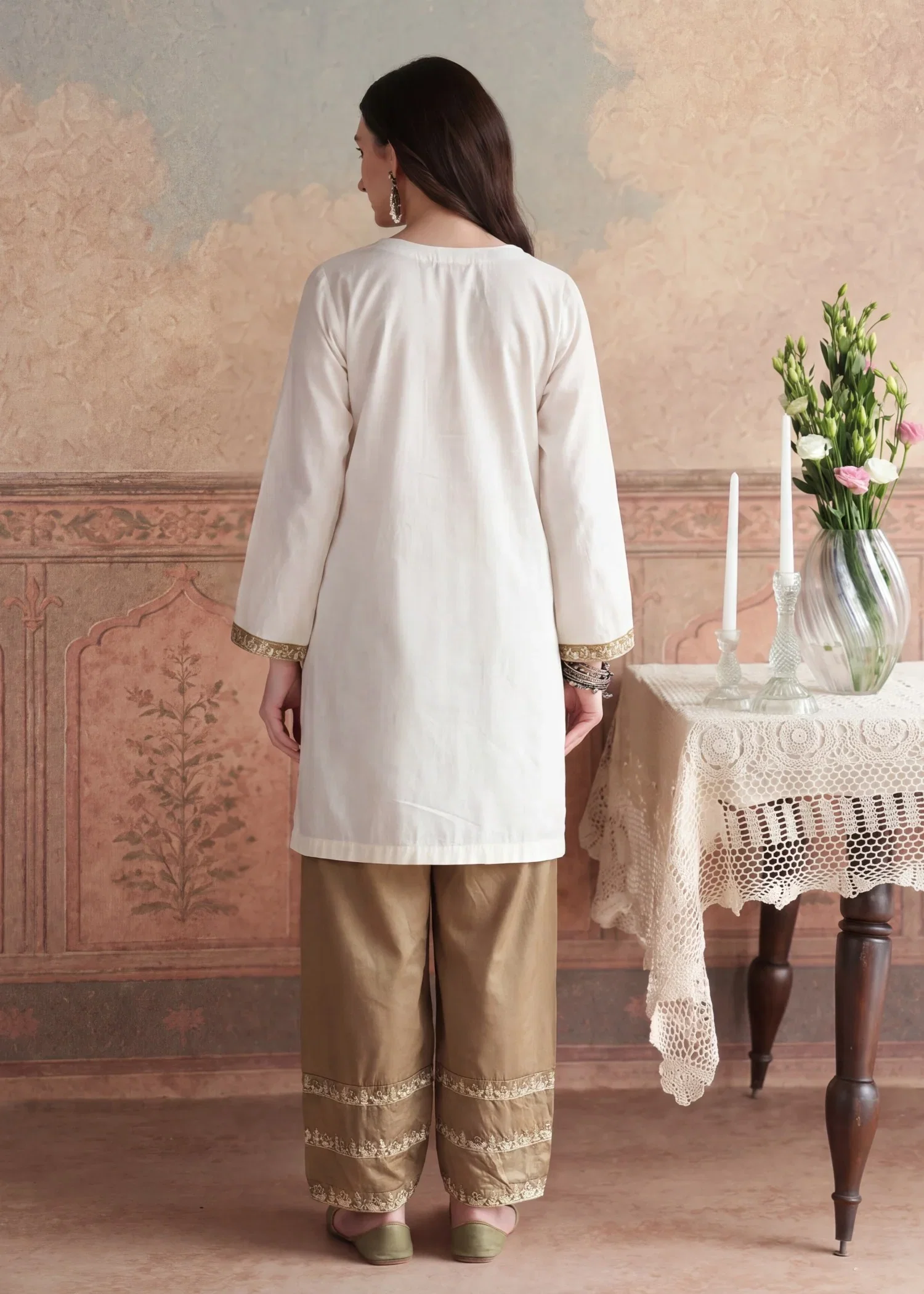 Pareesa White - Image 3
